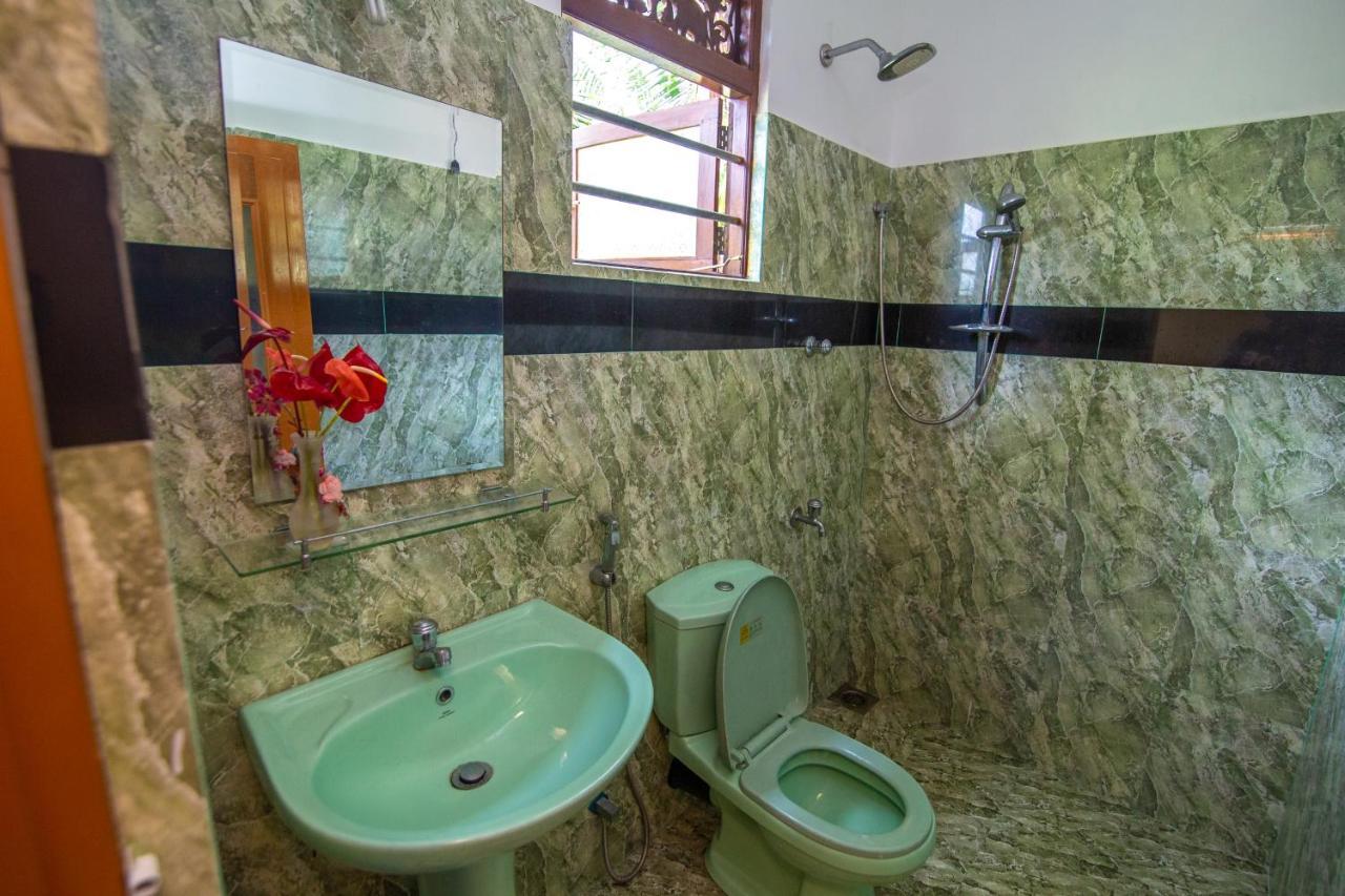 Mountain Gem Villa Hikkaduwa Kültér fotó